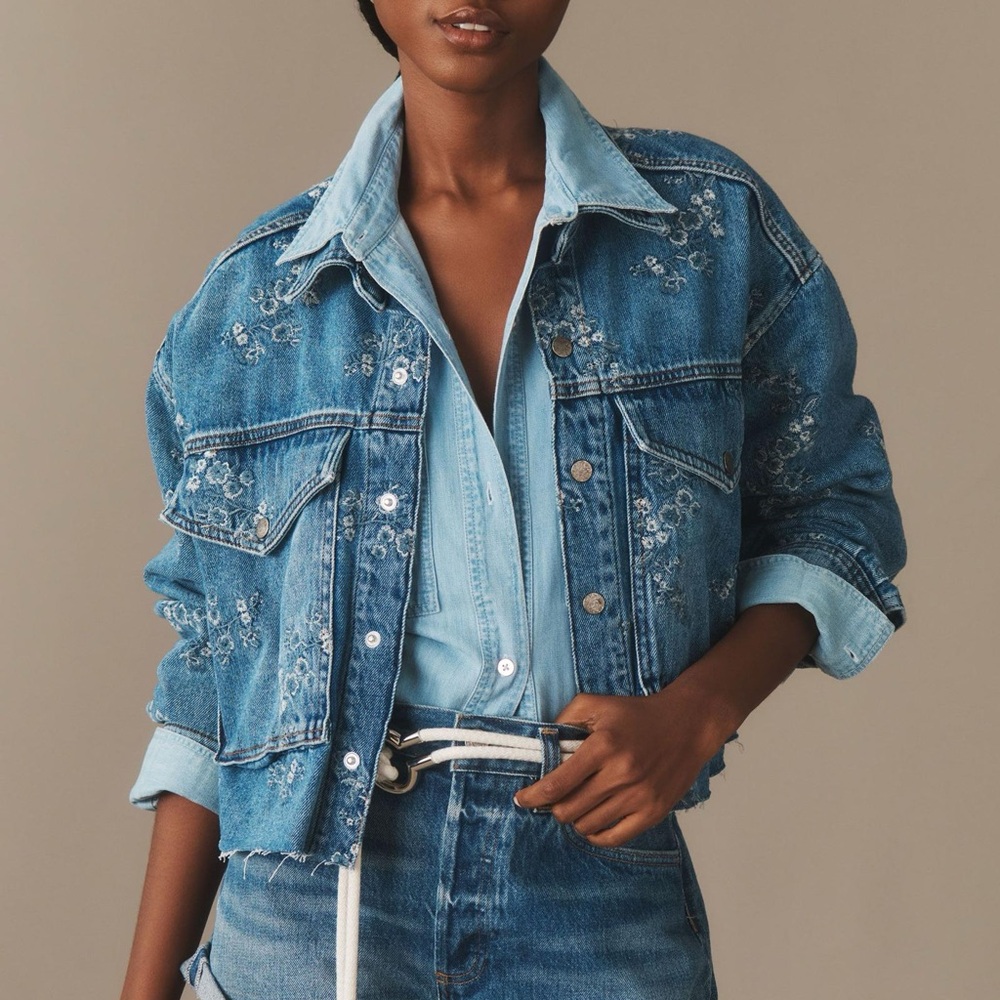 Pilcro embroidered crop denim jacket size M